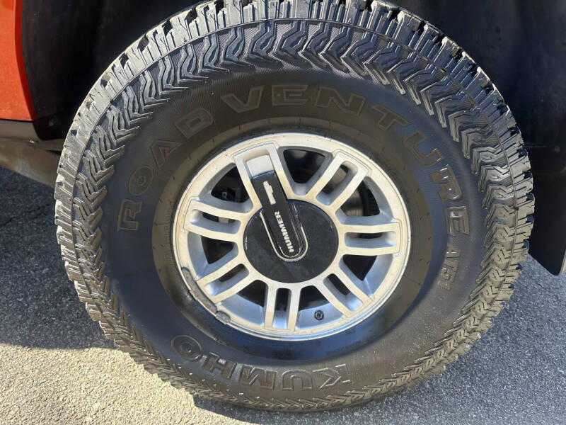 2009 HUMMER H3T Luxury