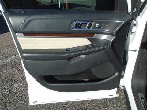 2017 Ford Explorer Platinum