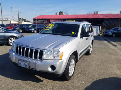 2006 Jeep Grand Cherokee for sale at Showcase Luxury Cars II in Fresno CA