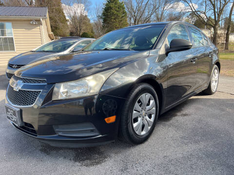 2013 Chevrolet Cruze for sale at K & P Used Cars, Inc. in Philadelphia TN