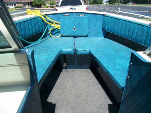 1983 Crestliner NORDIC