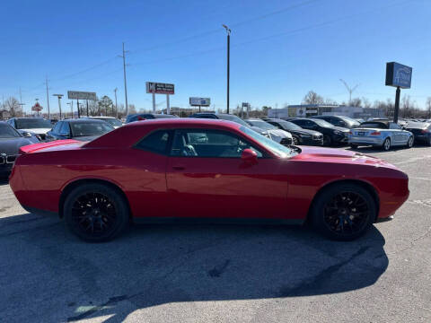2015 Dodge Challenger SXT Plus