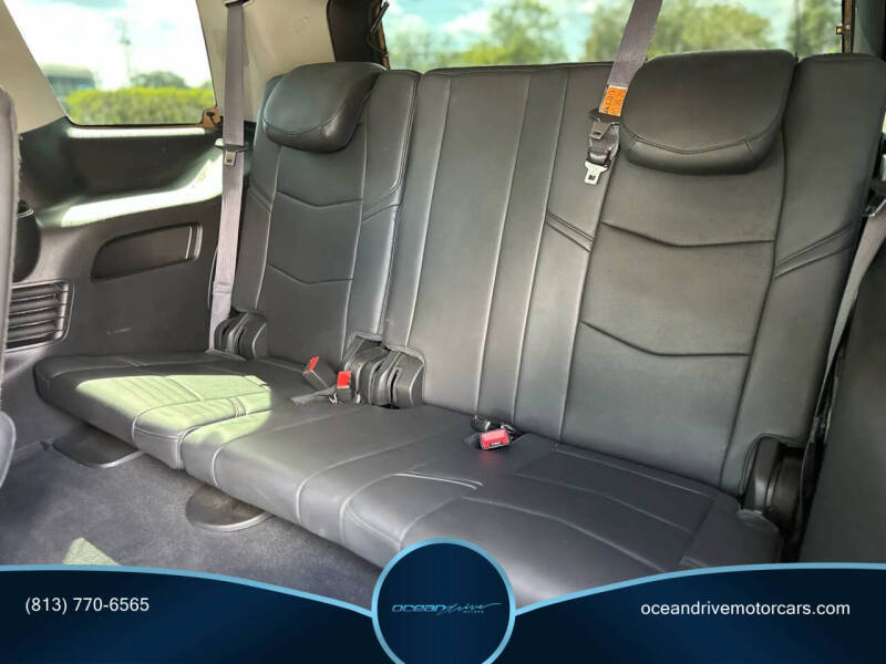 2016 Cadillac Escalade Luxury Collection