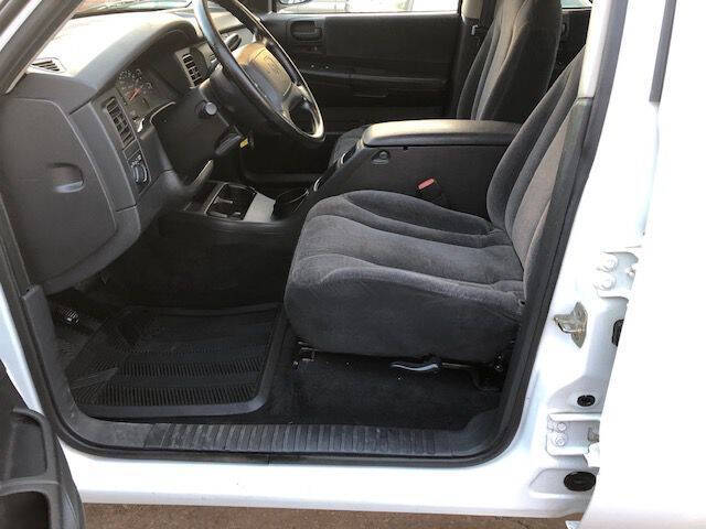 2004 Dodge Dakota for sale at Extreme Auto Plaza in Des Moines, IA