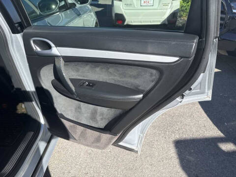 2008 Porsche Cayenne GTS