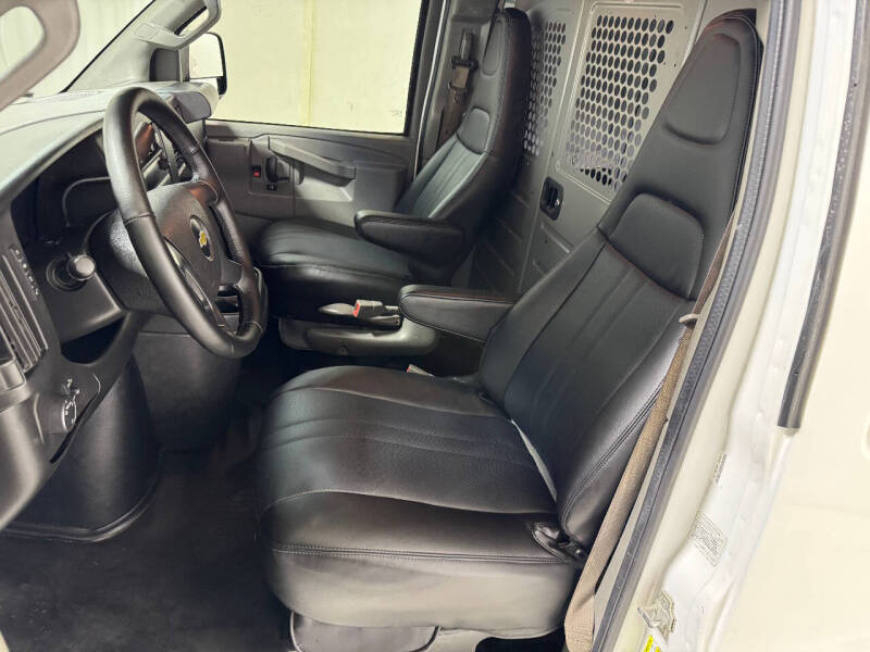 2016 Chevrolet Express 2500