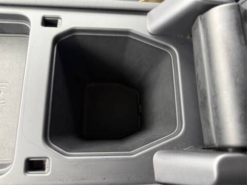 2024 Land Rover Defender 90 P400 X-Dynamic SE