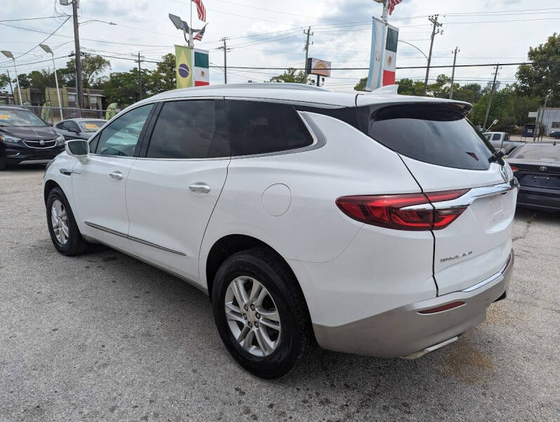 2020 Buick Enclave Essence