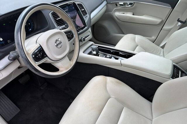 2023 Volvo XC90 B5 Core