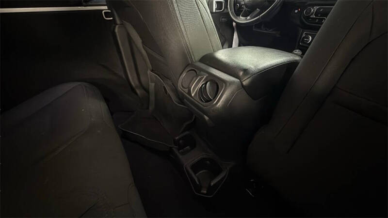 2022 Jeep Wrangler Willys