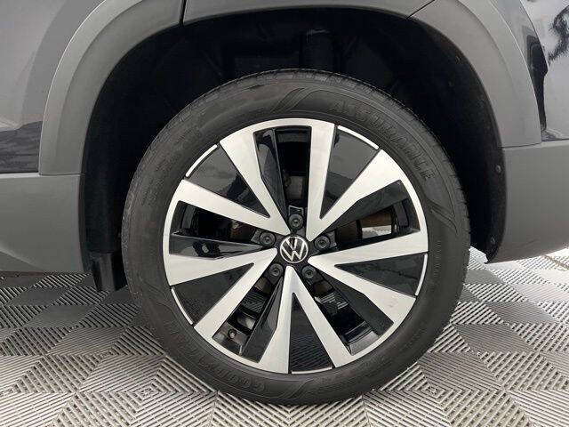 2024 Volkswagen Taos SE