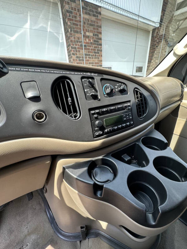 2006 Ford E-Series E-350 SD