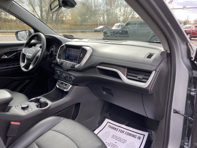 2024 GMC Terrain SLT