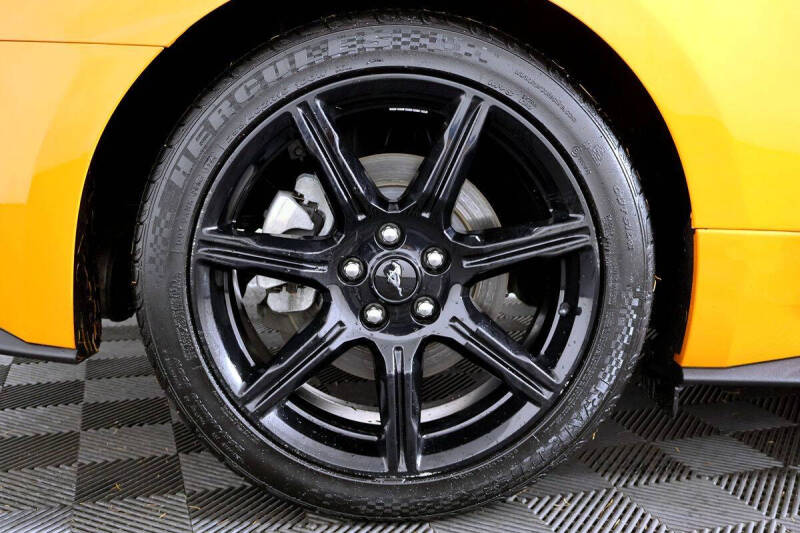 2020 Ford Mustang EcoBoost