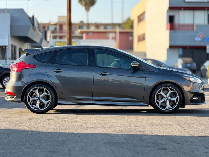 2017 Ford Focus ST