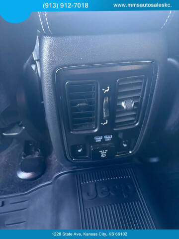 2017 Jeep Grand Cherokee