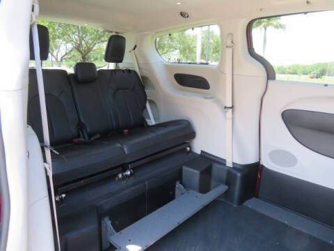 2021 Chrysler Pacifica Touring L