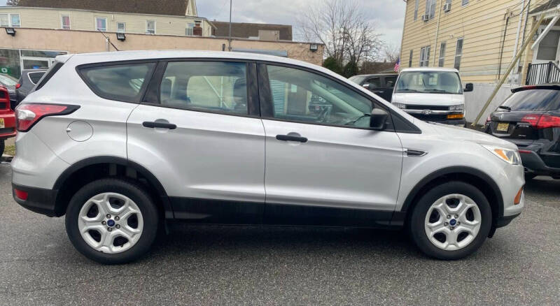 2017 Ford Escape S