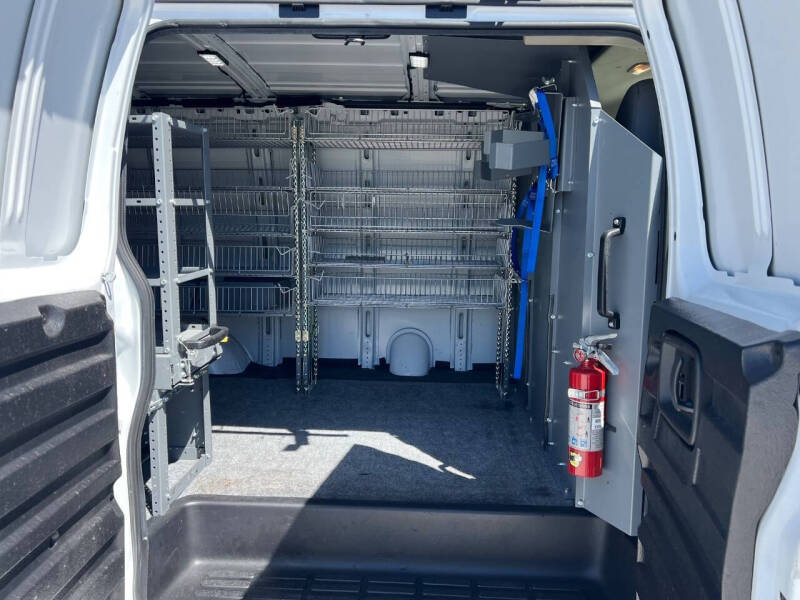 2021 Chevrolet Express 2500