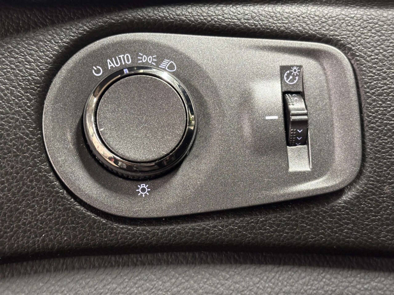 CadillacSRX31