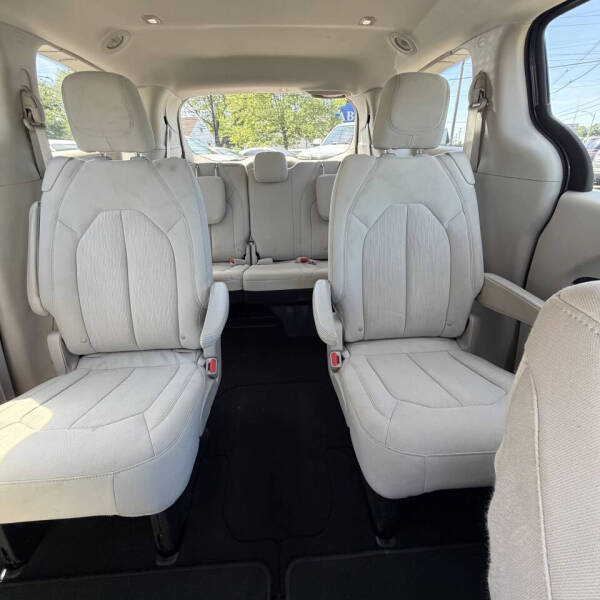 2017 Chrysler Pacifica Touring