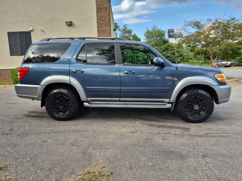 2004 Toyota Sequoia SR5