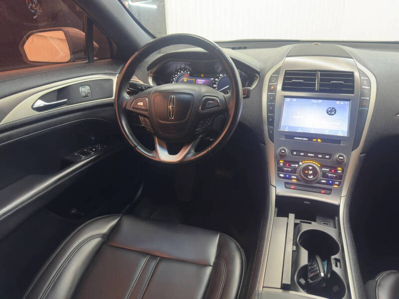 2020 Lincoln MKZ Standard