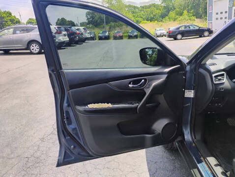 2015 Nissan Rogue SV