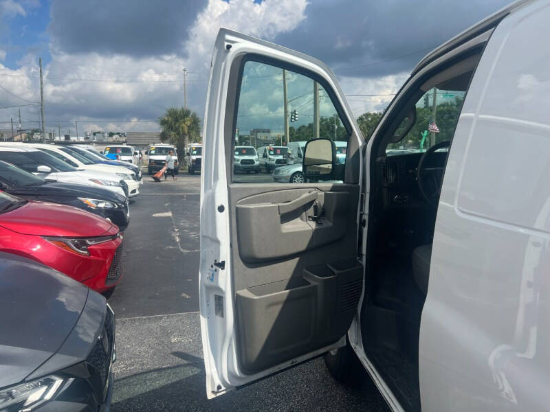 2019 Chevrolet Express 2500