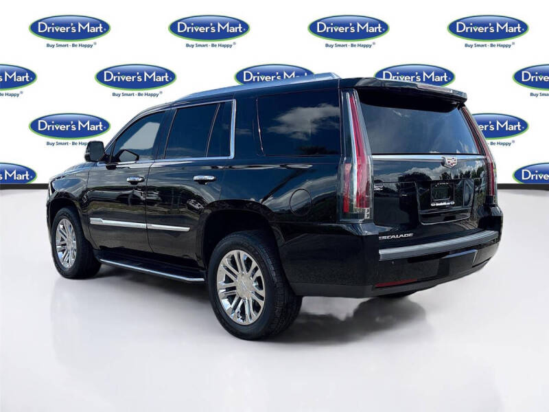 2018 Cadillac Escalade Standard