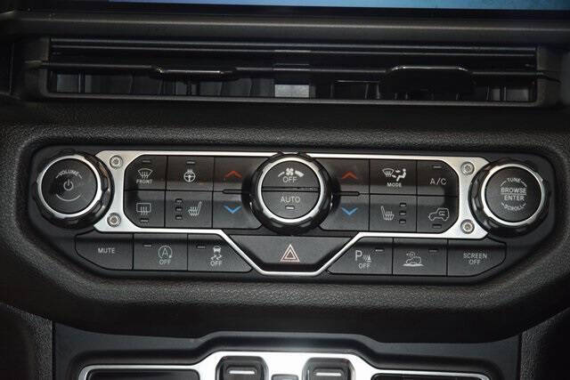 2024 Jeep Gladiator Sport