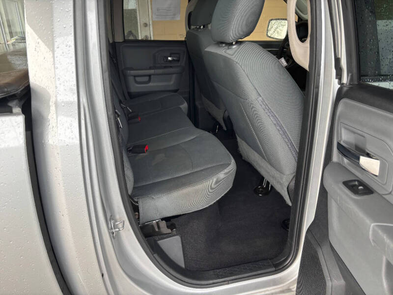 2017 RAM 1500 SLT