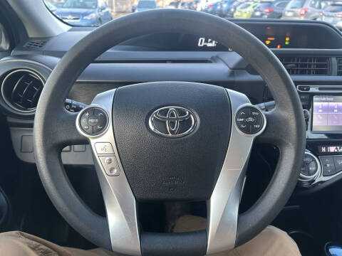 2015 Toyota Prius c Two