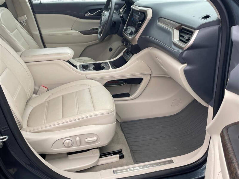 2020 GMC Acadia Denali