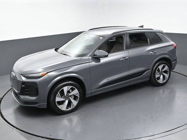 2025 Audi Q6 e-tron quattro Premium Plus