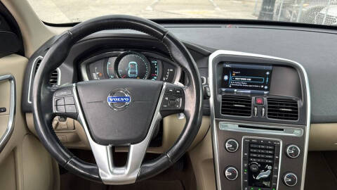 2015 Volvo XC60 T6 Drive-E Premier Plus