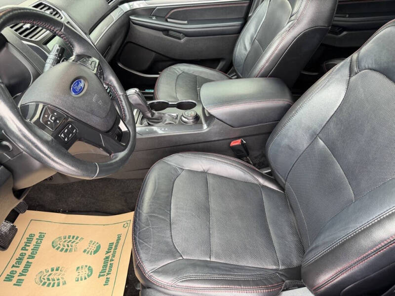 2018 Ford Explorer Sport