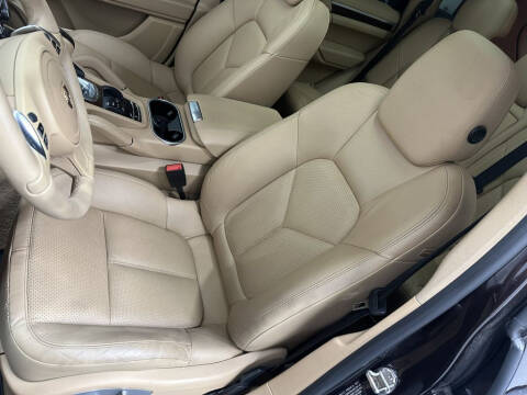 2014 Porsche Cayenne
