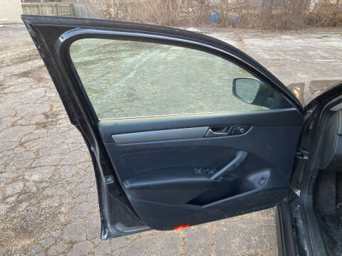 2013 Volkswagen Passat S