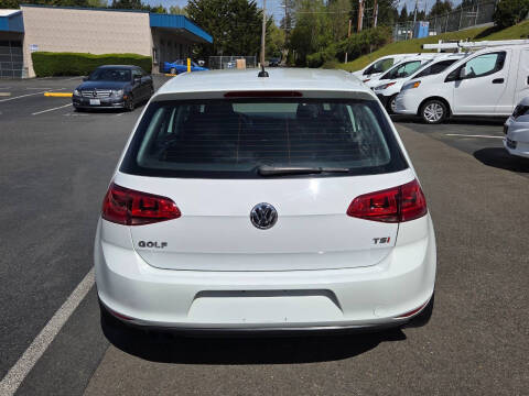 2017 Volkswagen Golf TSI S
