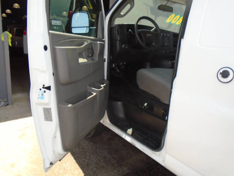2017 Chevrolet Express 2500