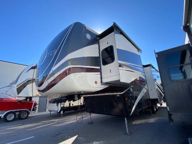 2017 Heartland MOBILE SUITE  38 RSSA