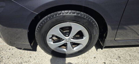 2013 Toyota Prius Three