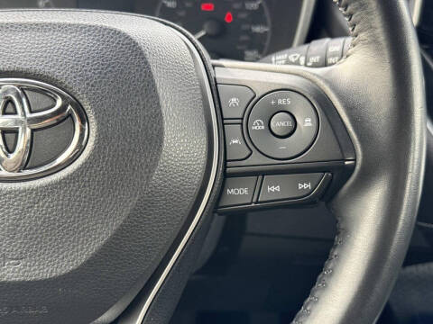 2024 Toyota Corolla Hatchback SE