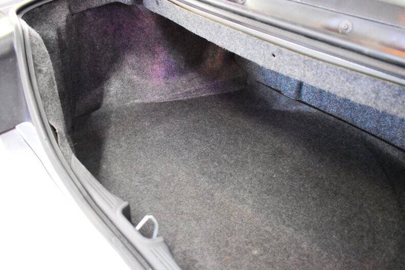 2004 Ford Mustang Deluxe