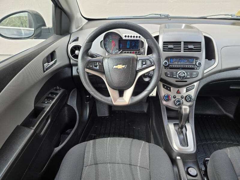 2012 Chevrolet Sonic LT