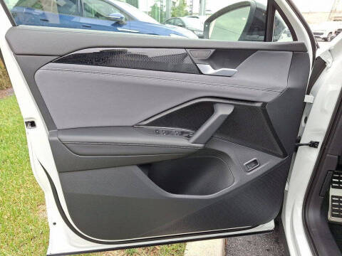 2026 Volkswagen Tiguan SE R-Line Black 4Motion