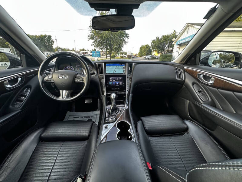 2014 Infiniti Q50 Hybrid Sport