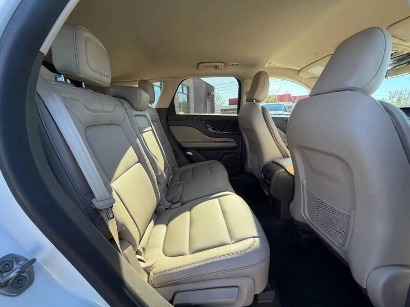 2022 Lincoln Corsair Standard