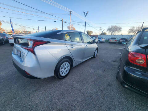 2019 Toyota Prius L Eco